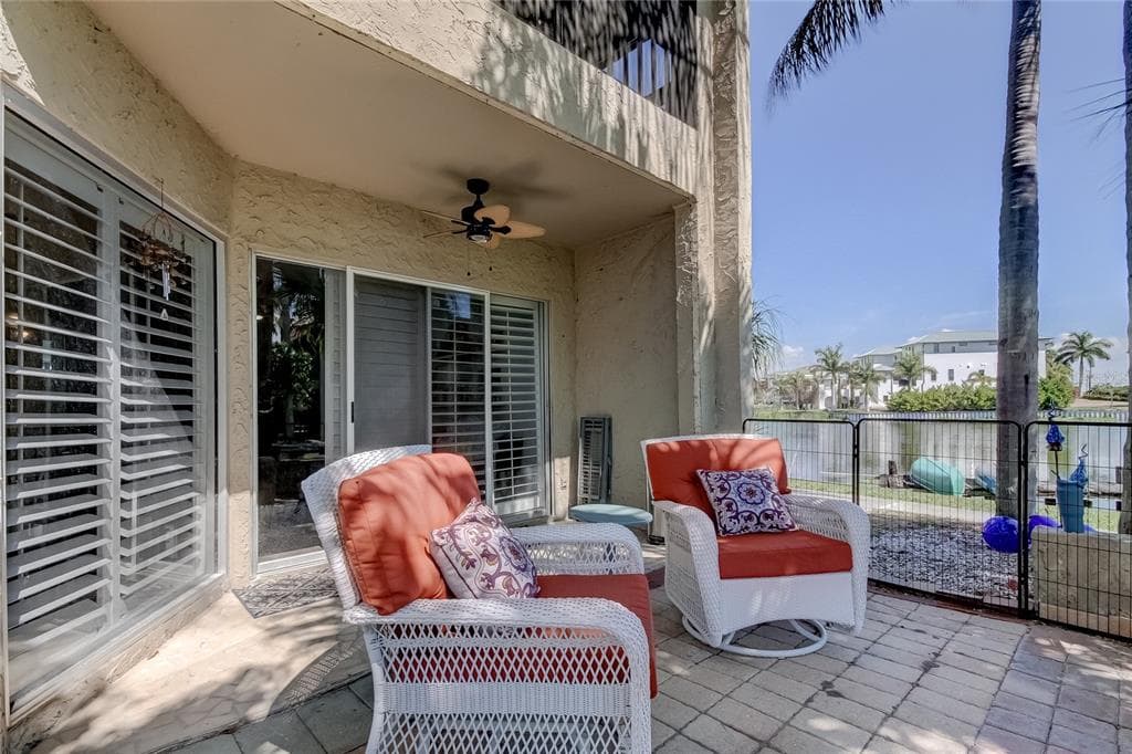 1005 S BAYSHORE BOULEVARD UNIT 102 SAFETY HARBOR, FL 34695