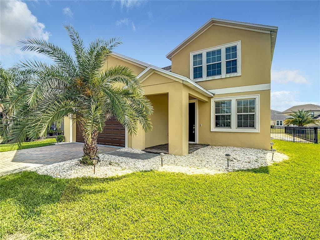 10053 VICTORY GALLOP LOOP RUSKIN, FL 33573