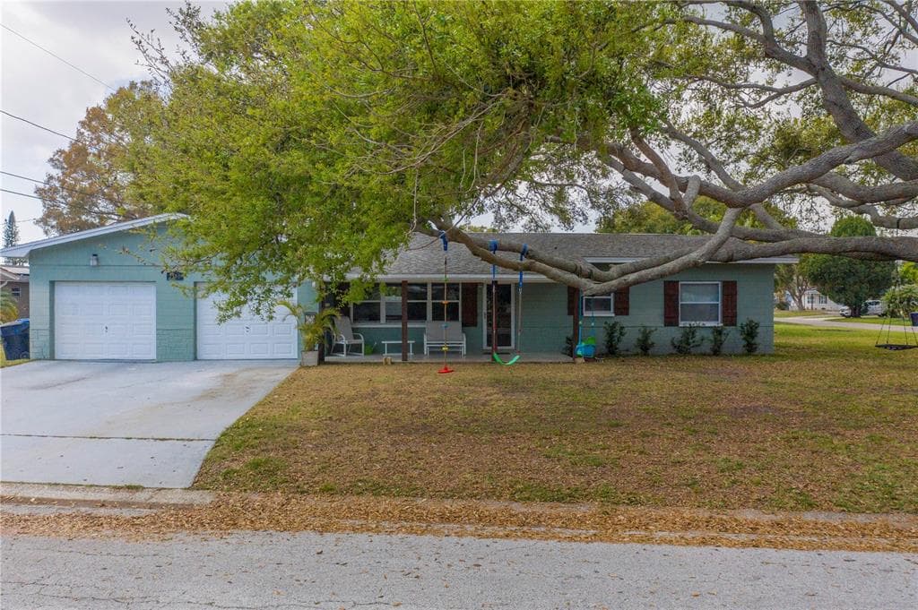 2580 38TH STREET N ST PETERSBURG, FL 33713