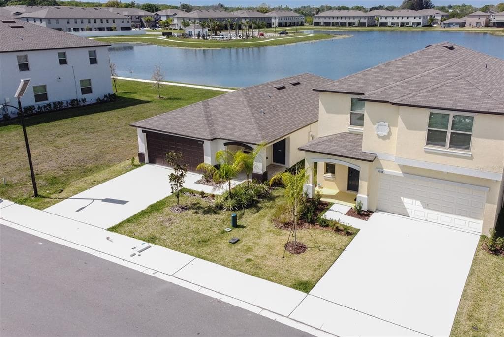 1032 ROYAL EMPRESS DR RUSKIN, FL 33570