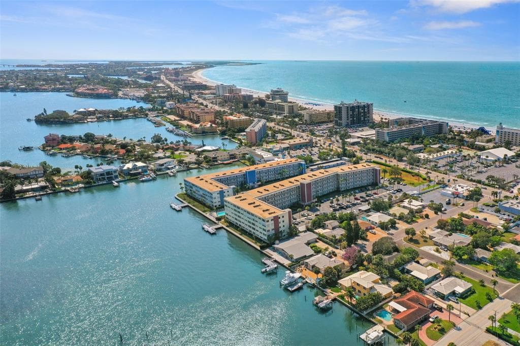 5575 GULF BOULEVARD UNIT 428 ST PETE BEACH, FL 33706