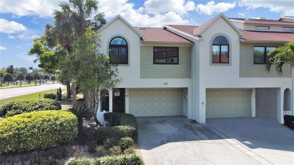 645 DUCHESS BOULEVARD DUNEDIN, FL 34698