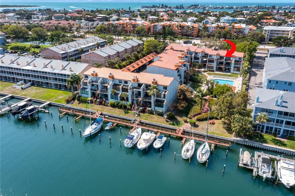 557 PINELLAS BAYWAY S UNIT 114 TIERRA VERDE, FL 33715