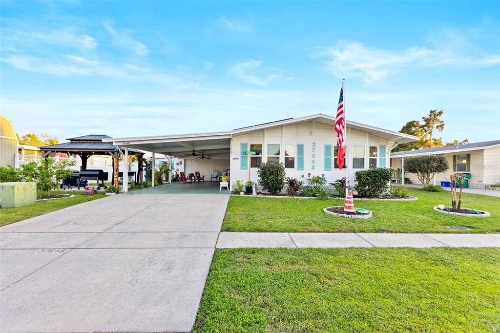 37648 PRADO PLACE ZEPHYRHILLS, FL 33542