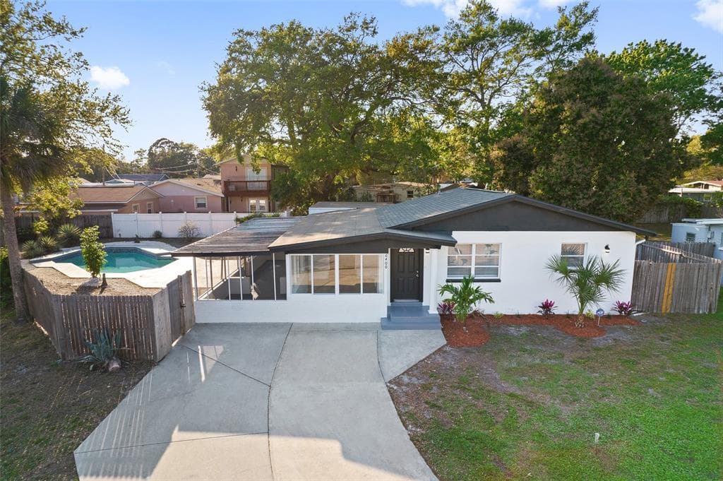 6400 64TH WAY N PINELLAS PARK, FL 33781