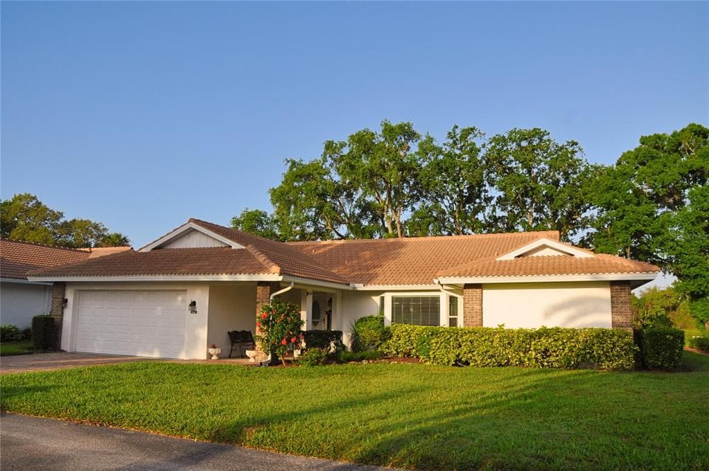 5616 GARDEN LAKES MAJESTIC BRADENTON, FL 34203