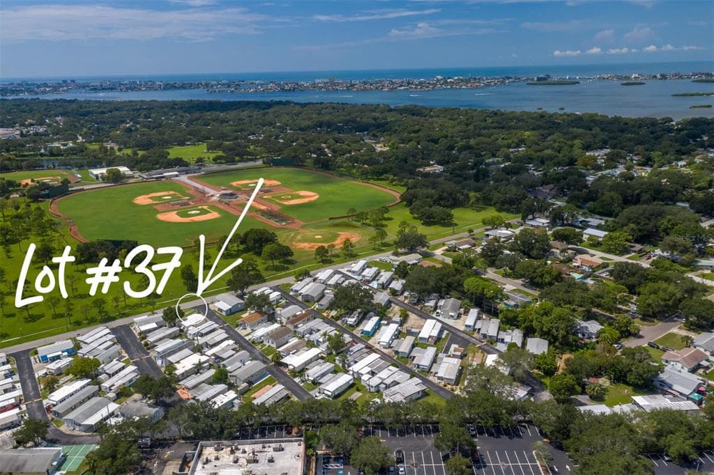 7801 34TH AVENUE N UNIT 37 ST PETERSBURG, FL 33710