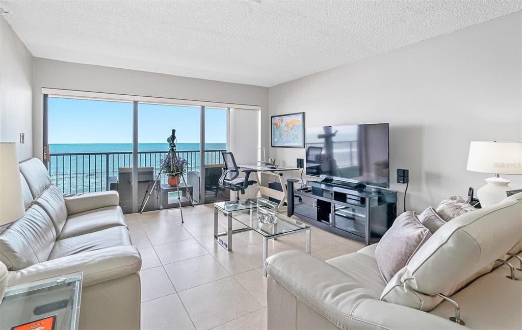 14950 GULF BOULEVARD UNIT 702 MADEIRA BEACH, FL 33708