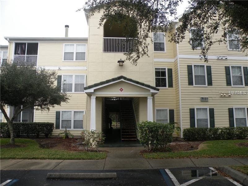 18327 BRIDLE CLUB DRIVE TAMPA, FL 33647