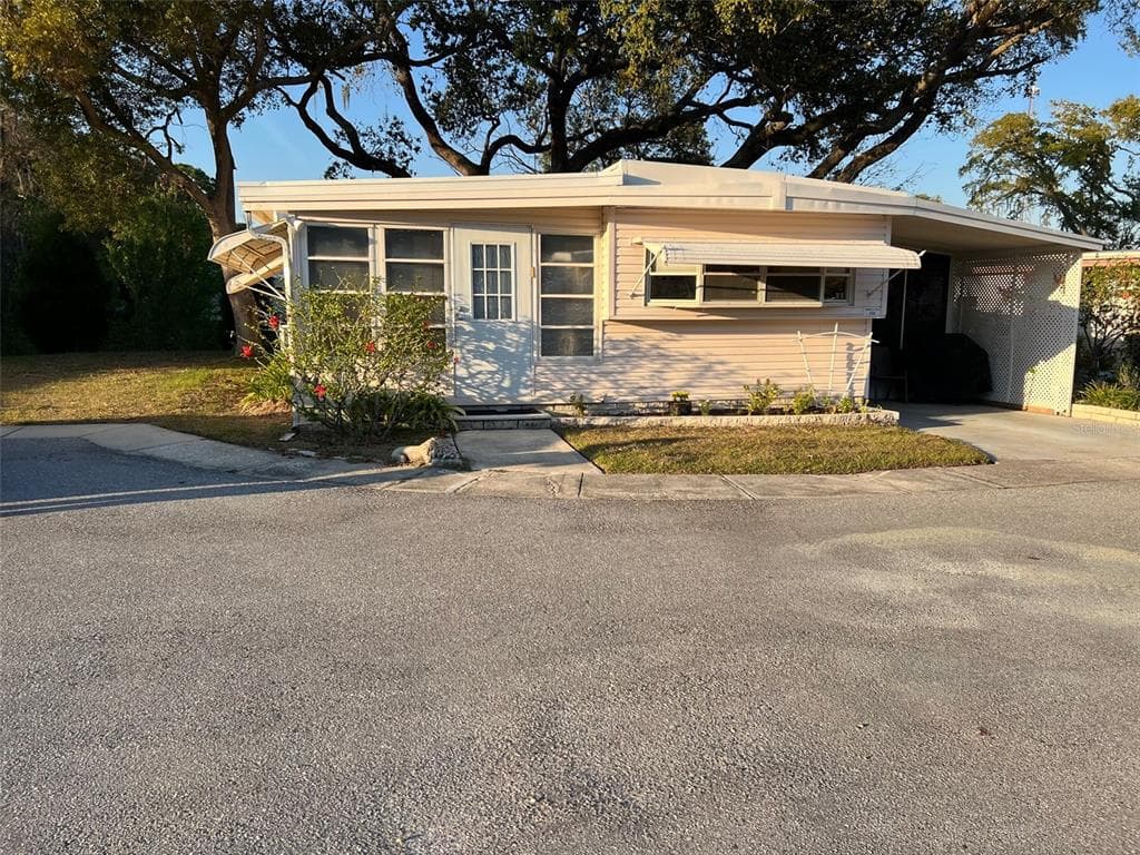 29250 US HIGHWAY 19 N UNIT 402 CLEARWATER, FL 33761