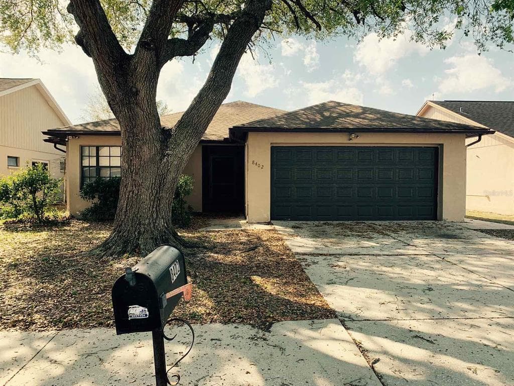 8402 GOLDOME DRIVE PORT RICHEY, FL 34668