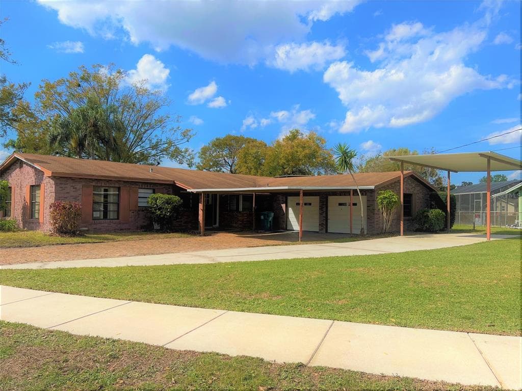 2715 TRADEWINDS TRAIL ORLANDO, FL 32805
