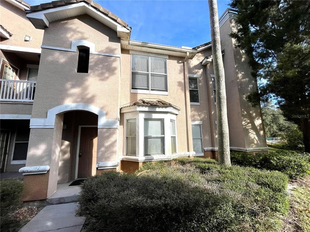 10509 VILLA VIEW CIRCLE UNIT 10509 TAMPA, FL 33647