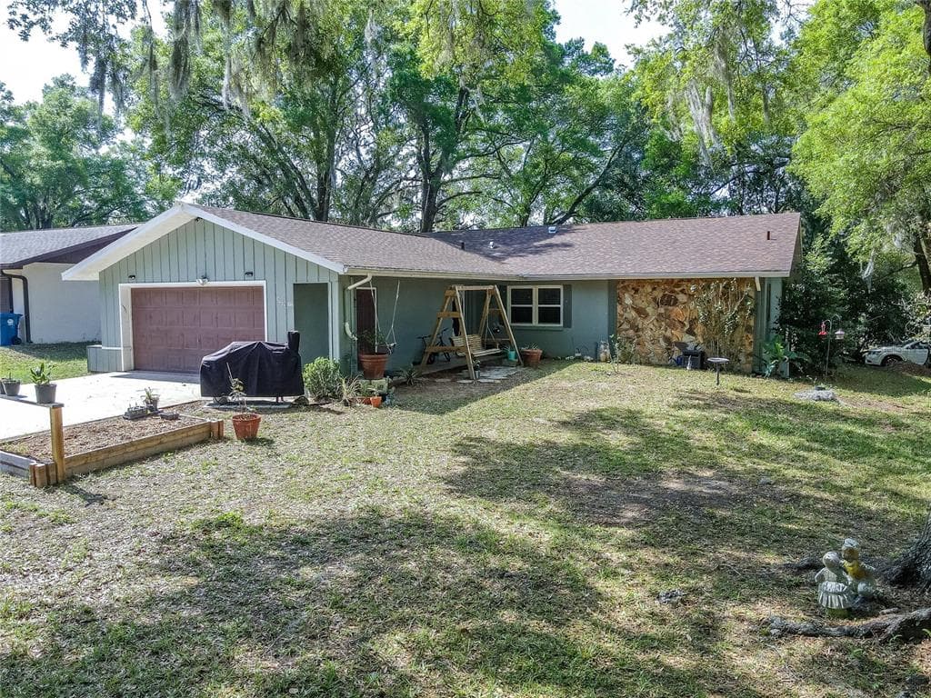 6497 AMBER RIDGE CIRCLE BROOKSVILLE, FL 34602