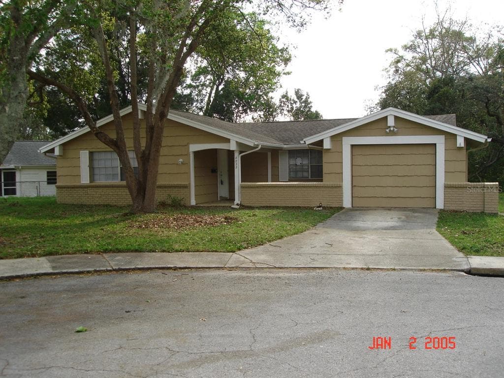 8022 HUNTERS WHIP ROW HUDSON, FL 34667