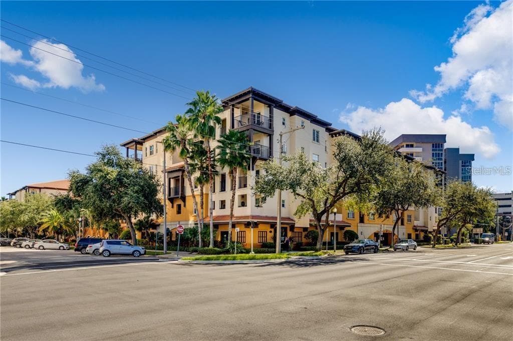 200 4TH AVENUE S UNIT 228 ST PETERSBURG, FL 33701