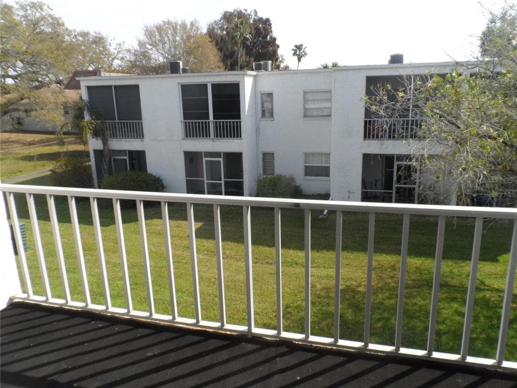 207 S MCMULLEN BOOTH ROAD UNIT 200 CLEARWATER, FL 33759