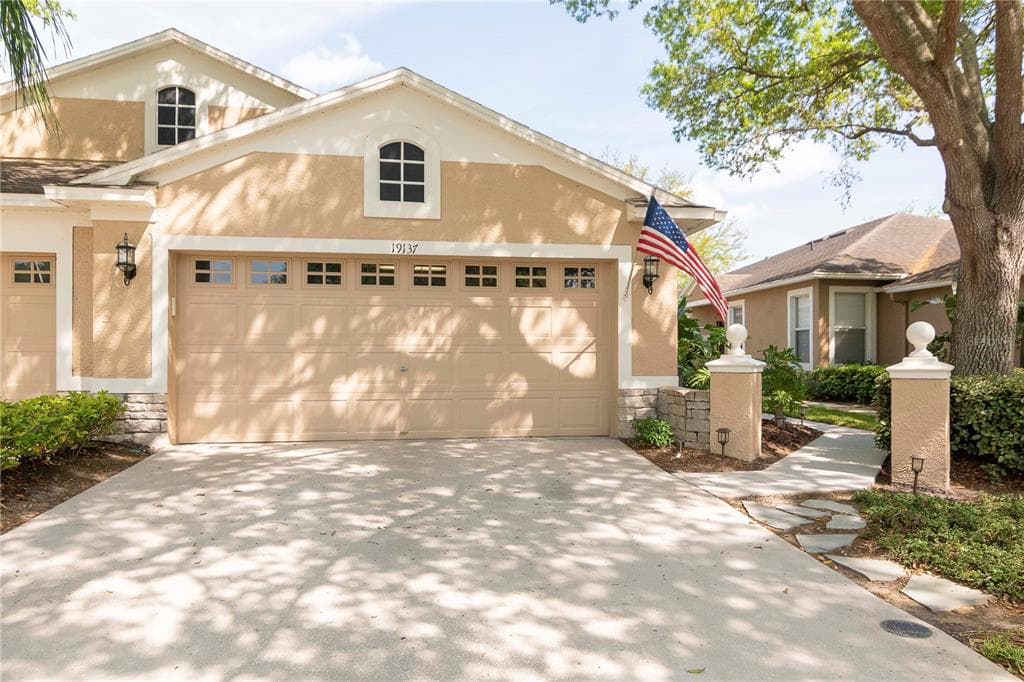 19137 WHITE WING PLACE UNIT 34 TAMPA, FL 33647