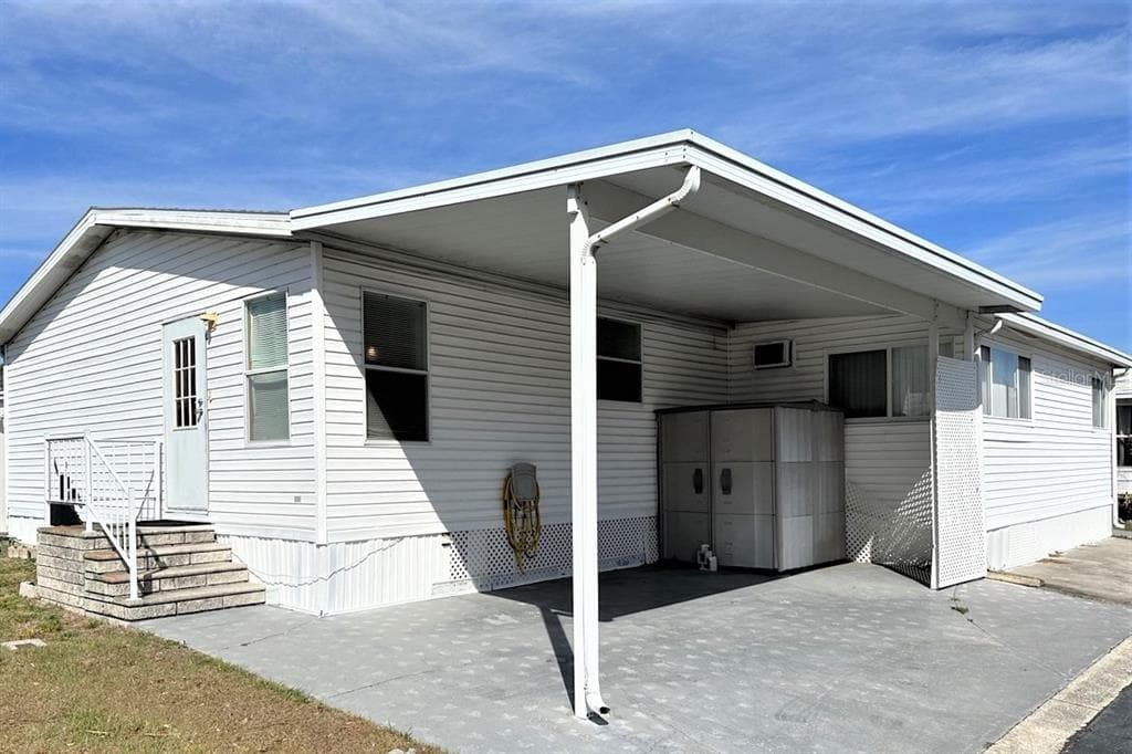 8300 SEMINOLE BOULEVARD UNIT 147 SEMINOLE, FL 33772