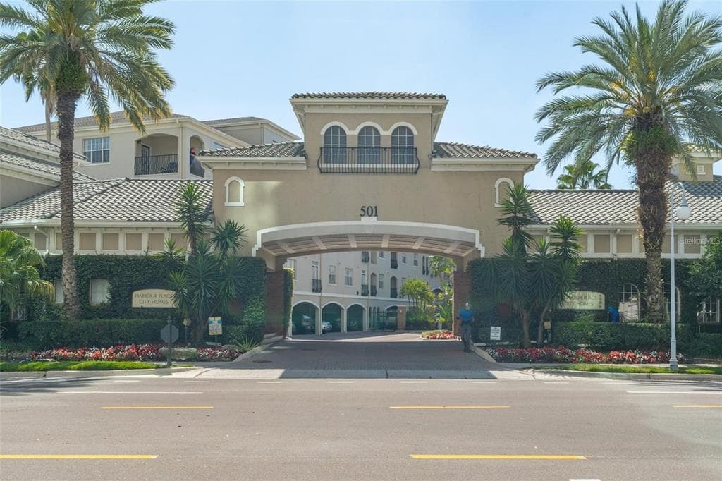 501 KNIGHTS RUN AVENUE UNIT 2310 TAMPA, FL 33602