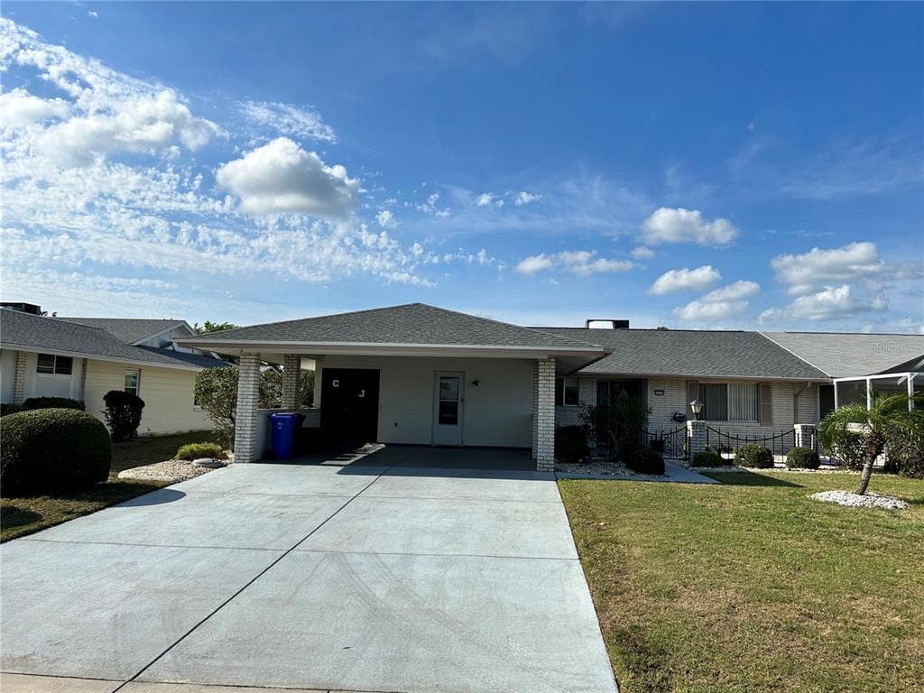 1519 HARTWICK DRIVE SUN CITY CENTER, FL 33573