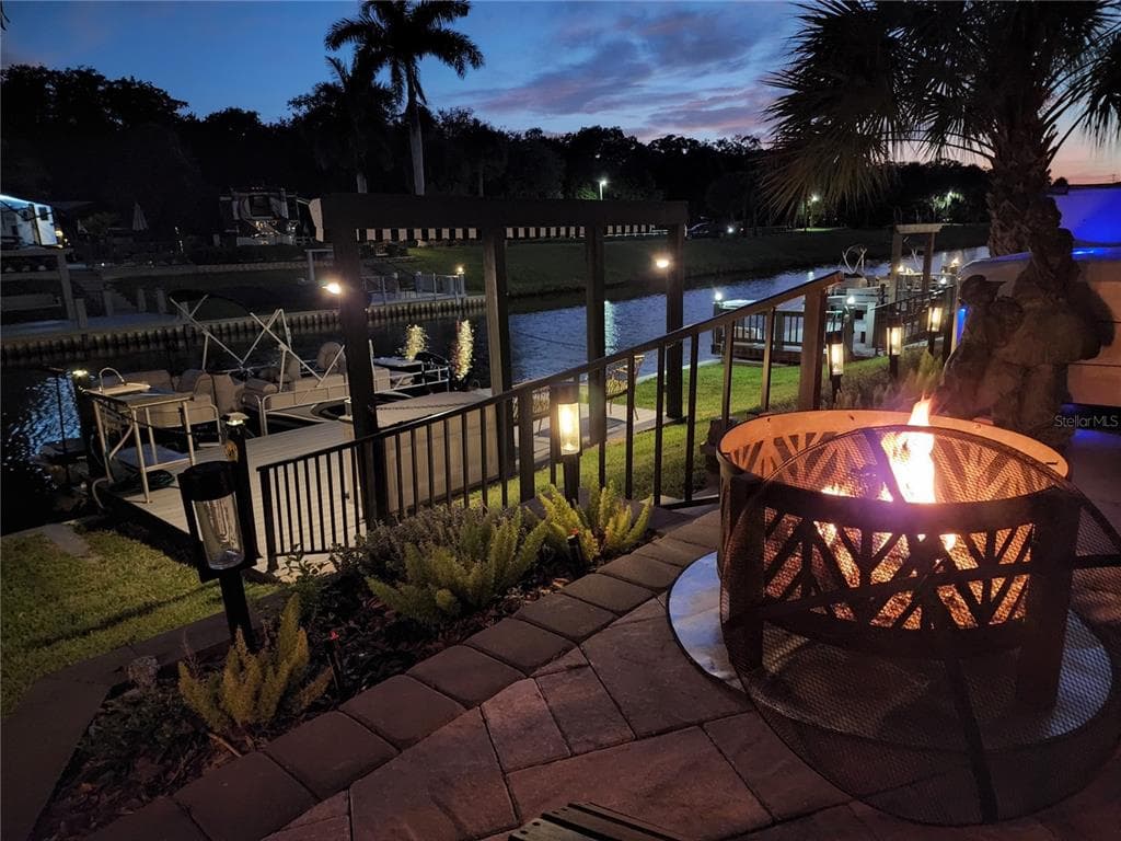 583 WATERWAY DRIVE LAKE WALES, FL 33898