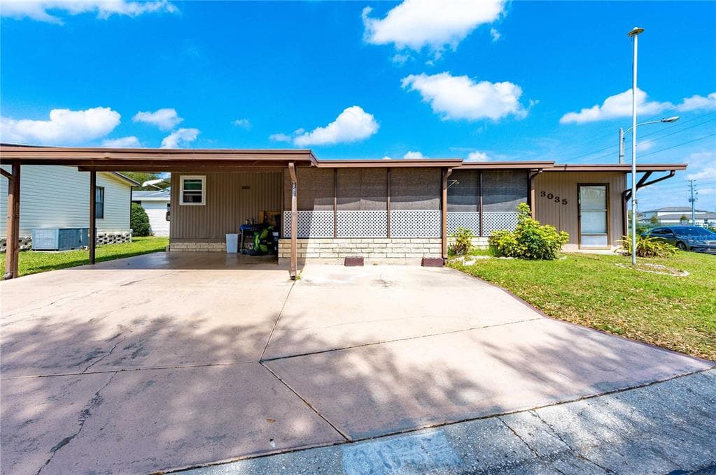 3035 PINEY BARK DRIVE WESLEY CHAPEL, FL 33543