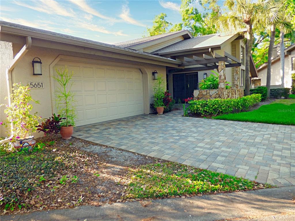 5651 PIPERS WAITE UNIT 25 SARASOTA, FL 34235