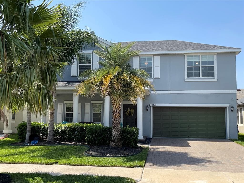 10123 COUNT FLEET DRIVE RUSKIN, FL 33573