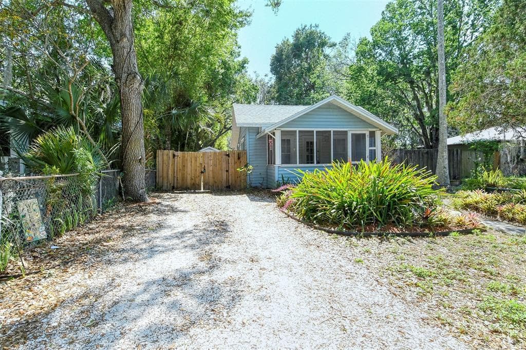 1250 38TH STREET SARASOTA, FL 34234
