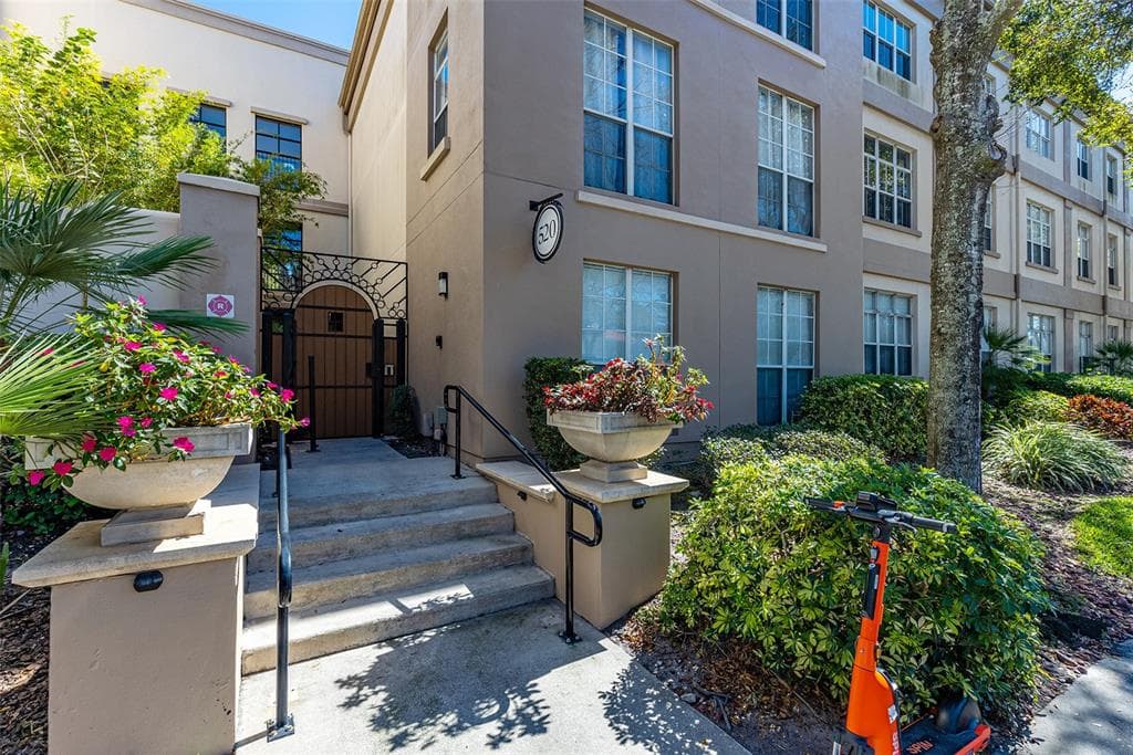 520 S ARMENIA AVENUE UNIT 1222 TAMPA, FL 33609