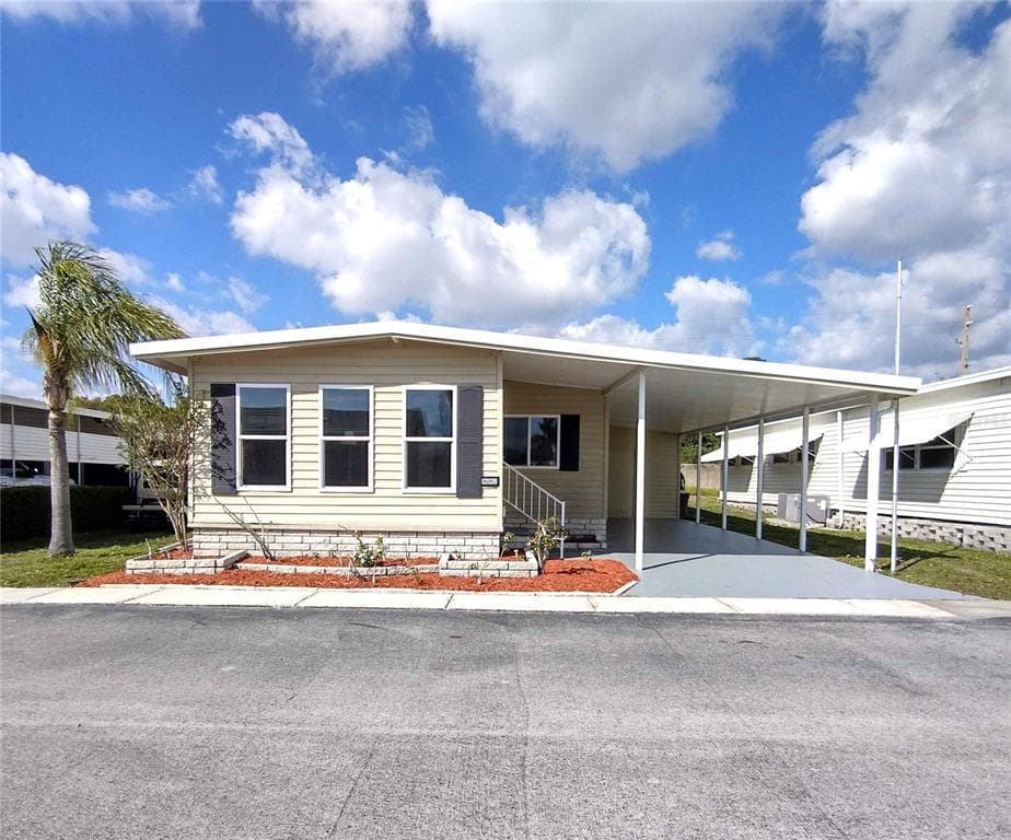 82039 5TH AVENUE N UNIT 39 PINELLAS PARK, FL 33781