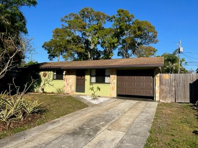 11673 LEISURE LANE E LARGO, FL 33773