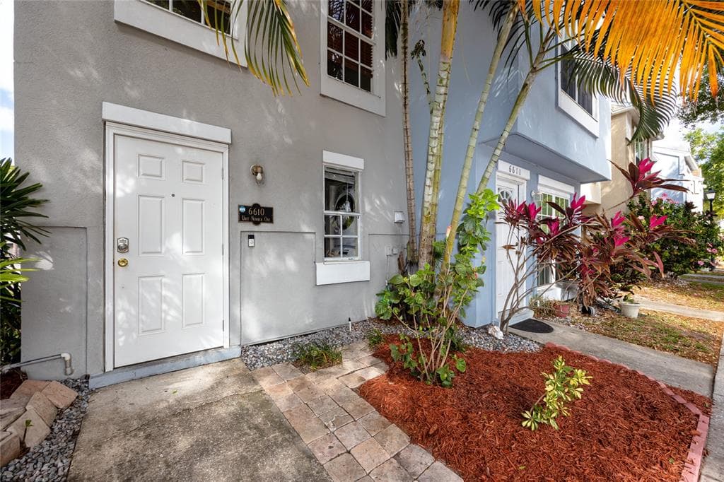 6610 121ST AVENUE UNIT 1 LARGO, FL 33773