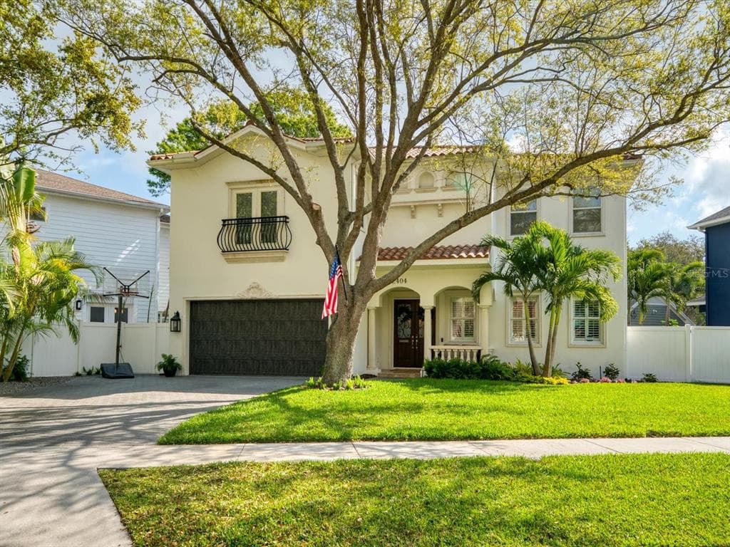 2404 S CARDENAS AVENUE TAMPA, FL 33629