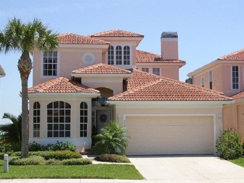 202 SAND KEY ESTATES DRIVE CLEARWATER BEACH, FL 33767