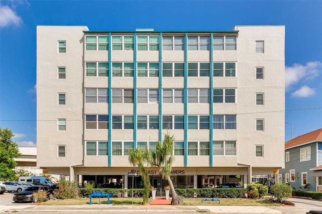 841 4TH AVENUE N UNIT 57 ST PETERSBURG, FL 33701
