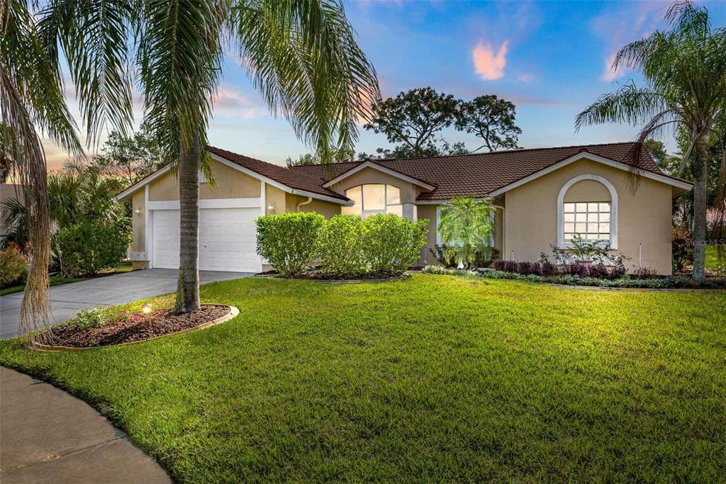 13724 TRIUMPH COURT HUDSON, FL 34667
