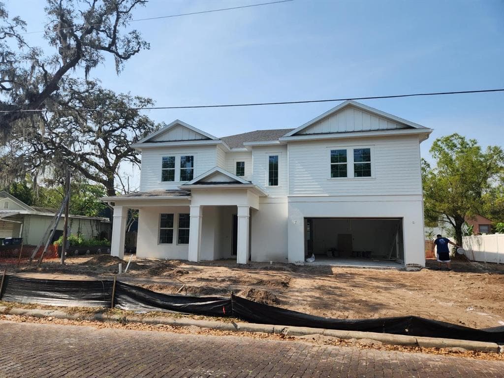 3209 W FIELDER STREET