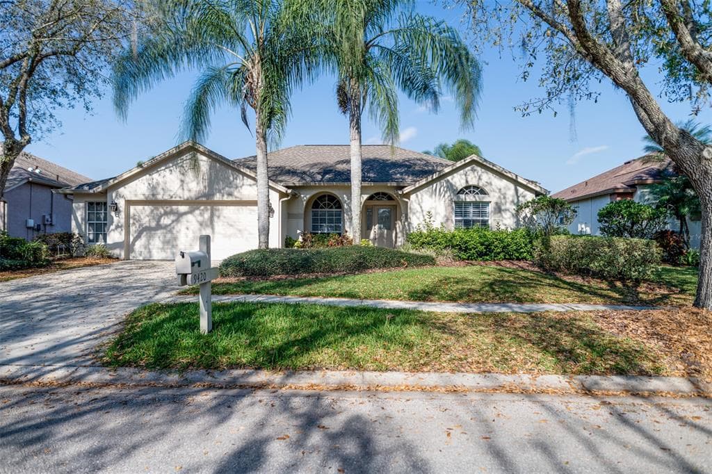 9420 HUNTERS POND DRIVE TAMPA, FL 33647