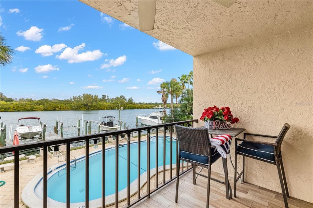18201 GULF BOULEVARD UNIT 205 REDINGTON SHORES, FL 33708
