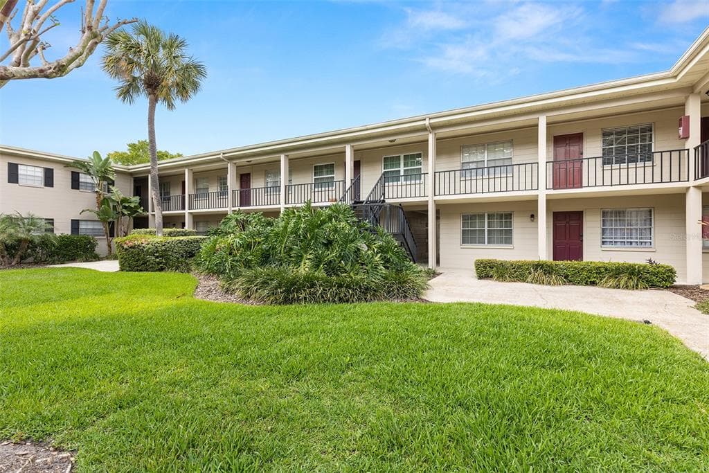 2207 S CAROLINA AVENUE UNIT 34 TAMPA, FL 33629