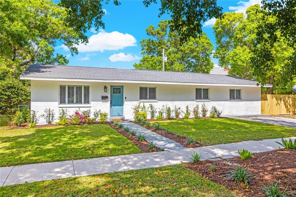 347 PATICA ROAD NE ST PETERSBURG, FL 33702
