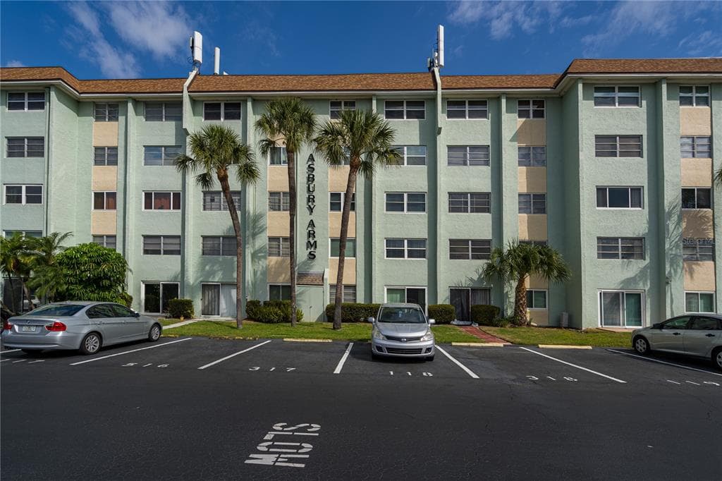 801 83RD AVENUE N UNIT 116 ST PETERSBURG, FL 33702