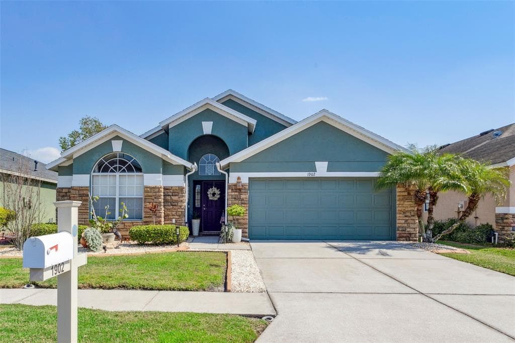 1902 LEYBOURNE LOOP WESLEY CHAPEL, FL 33543