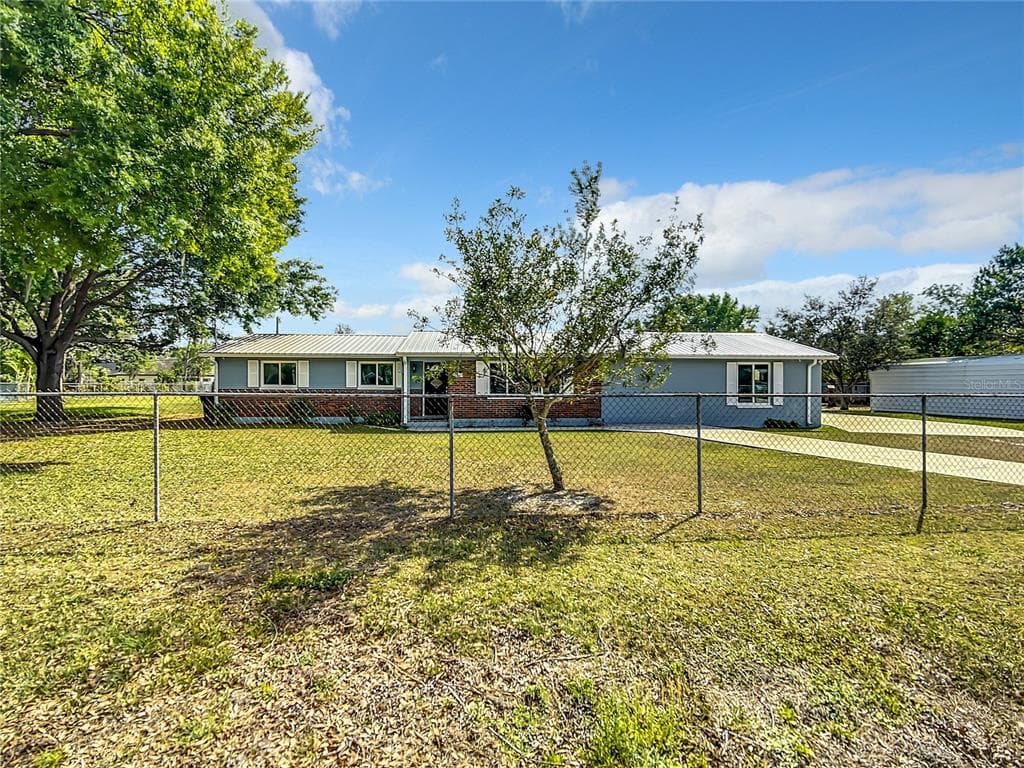 11609 TUCKER RD