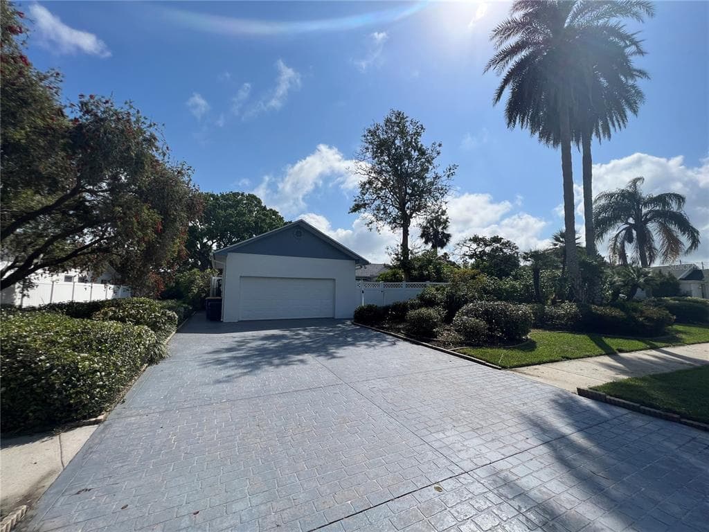 920 BAY ESPLANADE CLEARWATER, FL 33767