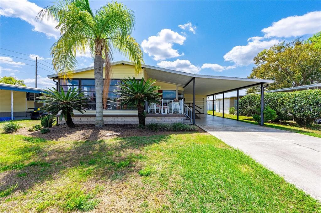 36714 NILES DRIVE ZEPHYRHILLS, FL 33542