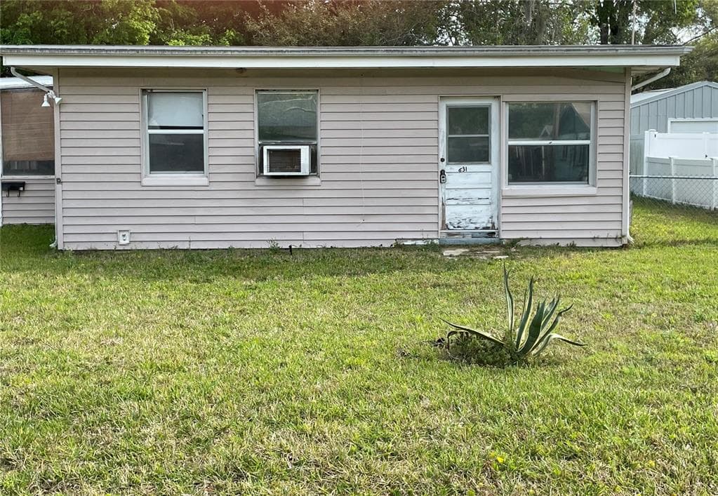 631 FLORIDA AVENUE HOLLY HILL, FL 32117