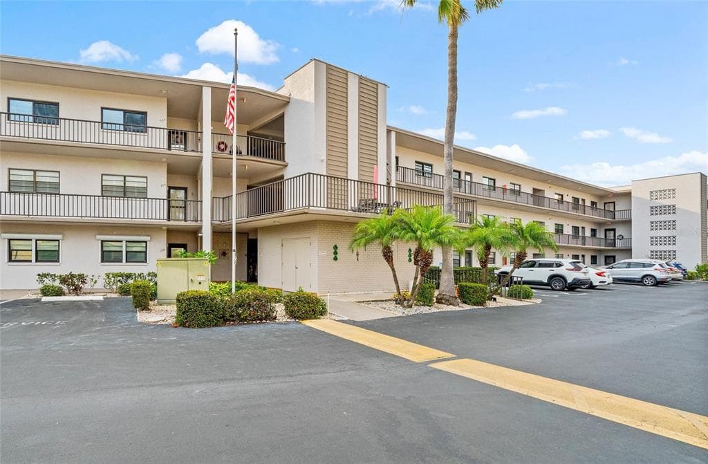 7941 58TH AVENUE N UNIT 306